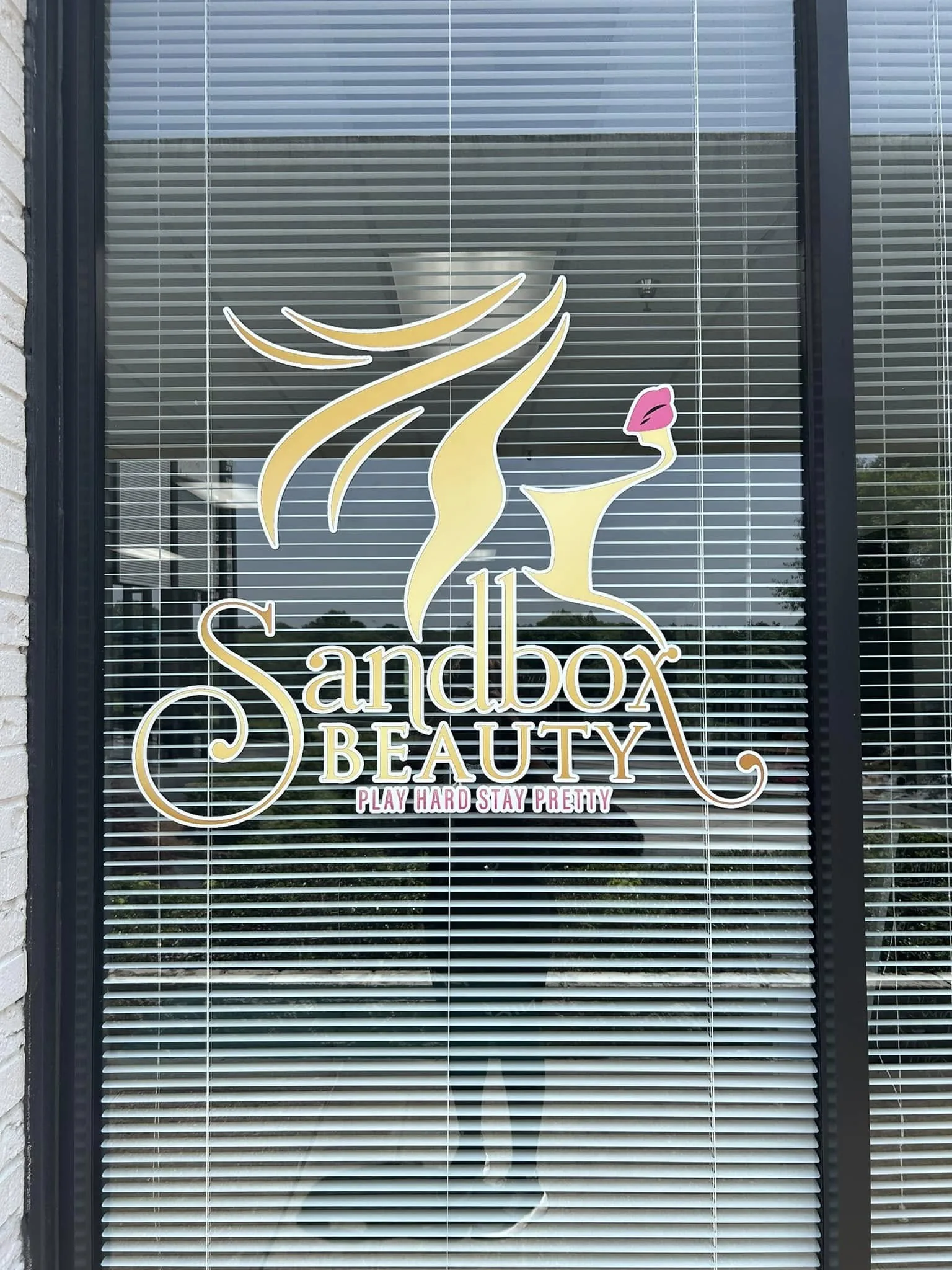 Beauty salon window decal graphics by Fontz Graphics Designs